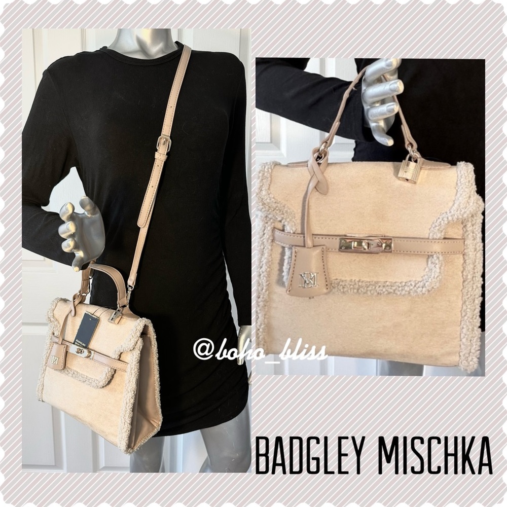 BADGLEY MISCHKA | Sherpa Fur Trimmed Light Tan Bag NWT